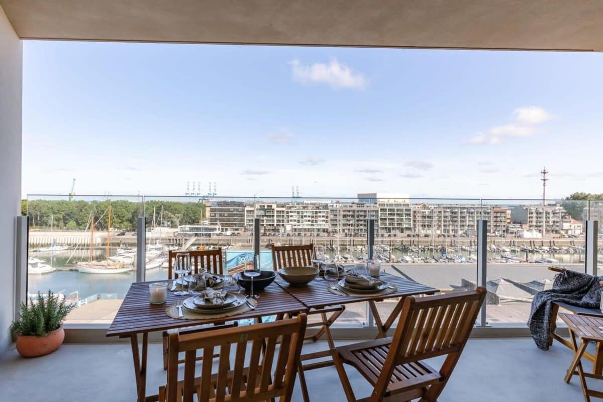 Huswell - Lovely New Apartment At The Harbor + Parking Brugge Kültér fotó