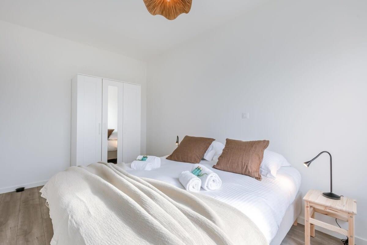 Huswell - Lovely New Apartment At The Harbor + Parking Brugge Kültér fotó